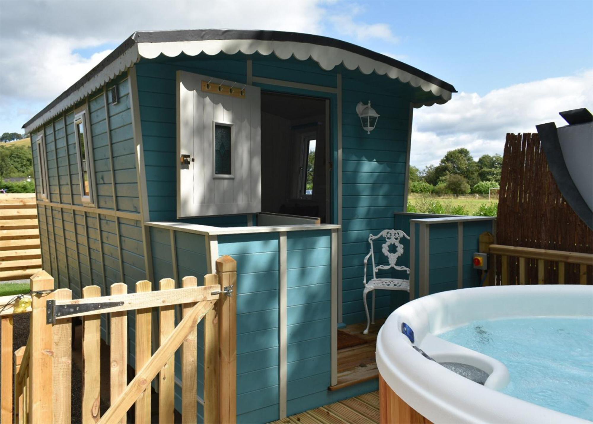 Riverview Lodges And Glamping Welshpool Exteriér fotografie